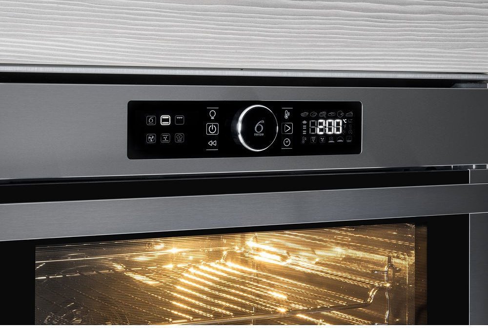 Four Hydrolyse inox WHIRLPOOL - AKZM8420IX